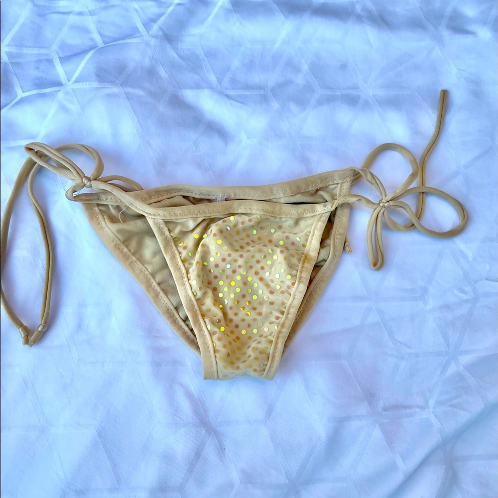 scrunch butt bikini